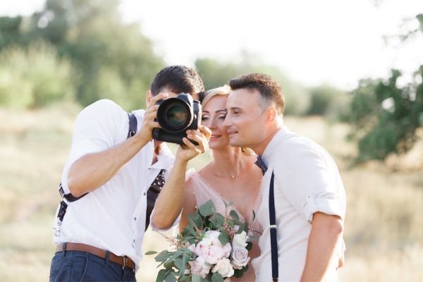 wedding photography, the importance of getting a second shot