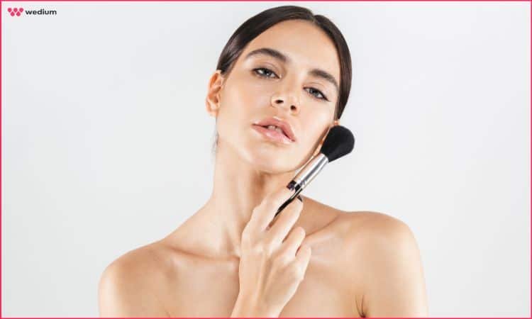 types of makeup : natural nude makeup