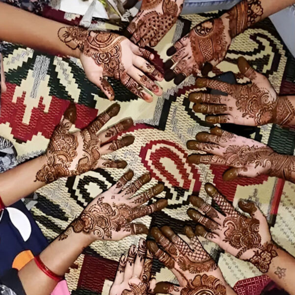 Guest Mehendi (Arabic) - Both hands both sides - Up to wrist